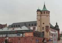 Bericht des Bezirkstagsvorsitzenden über große Bauprojekte