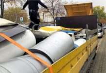 Lkw mit ungesicherter Ladung unterwegs