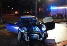 19-jähriger Autofahrer: Auf Lauterstraße gegen Baum geprallt