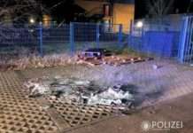 Papiermüllcontainer brennt ab – Zeugen gesucht!