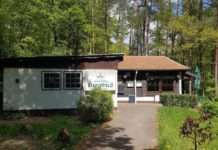 Zuschuss für Heimatverein Burgfried Ruhbank – Hüttenaufbauprogramm des Bezirksverbands Pfalz fruchtet