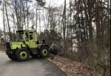 Unfall verursacht und geflüchtet – Polizei sucht Zeugen