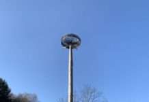 Neue Heimstatt für Meister Adebar – Meisterschule für Handwerker errichtet Storchennest in Bann