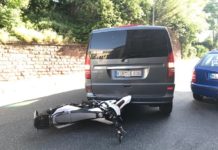 Motorradfahrerin übersehen – Unfallschaden von mindestens 3.000 Euro