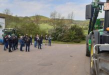 Präsident von John Deere besucht das Hofgut Neumühle