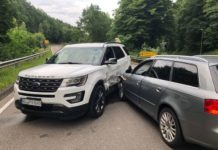 Unfall: Viel Blechschaden und Leichtverletzte