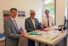 Innenminister Lewentz schaltet historischen Luftbilder-Dienst frei