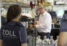 Bundesweite Schwerpunktprüfung des Zolls Einsatz gegen Schwarzarbeit und illegale Beschäftigung