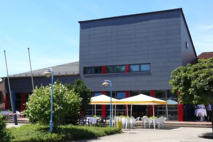 Mensa-außen_2014_klein