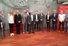 „Zukunft braucht Kompetenz“ – Sparkassenstiftung zeichnet Hochschulabsolventen:innen aus