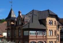 Einblick in die Sammlungsbestände – Hausführung durchs Institut