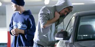 Brecheisen führt zu Polizeieinsatz