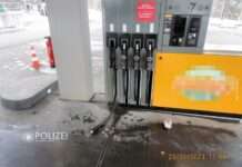 Fahrerflucht – Tankschlauch abgerissen und weggefahren