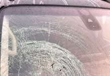 Zum zweiten Mal Fahrzeug beschädigt