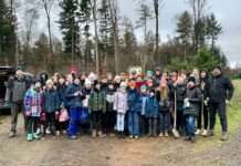 Erfolgreiche Baumpflanzaktion der SV am Albert-Schweitzer-Gymnasium in Kaiserslautern
