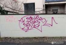 Wer hat mit lila Farbe gesprüht?