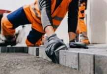 Bau in Kaiserslautern baut „Krisen-Brücke“ für Bauarbeiter