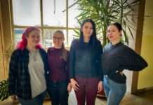 Schülerinnen aus Kaiserslautern bei JUGEND GRÜNDET Pitch Event in München