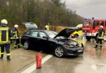Auf nasser Fahrbahn geschleudert – Sachschaden mehreren zehntausend Euro