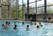 Stiftung Bürgerhospital unterstützt wieder Kinderschwimmkurse