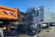 In Absperrung gekracht