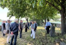 Besuch eines jüdischen Friedhofs – Sitzung des Ausschusses für Gedenkarbeit und Demokratieförderung in Lambsheim