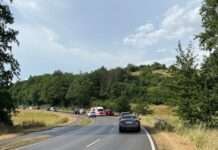 Riskantes Überholmanöver – Motorradfahrer schwer verletzt