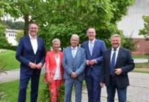 Oberbürgermeister Klaus Weichel wurde am Sonntag verabschiedet