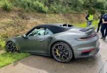 Erneut Unfall mit Sportwagen und hohem Sachschaden