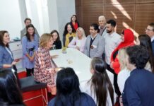 Ehrenamtliche trafen Ministerpräsidentin – Delegation aus Kaiserslautern war bei Bürgerempfang in Mainz