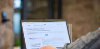 Sicher durch den Sommer mit Hitzeschutz für Beschäftigte