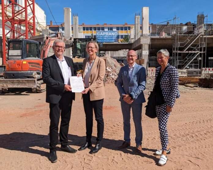 Förderbescheidübergabe