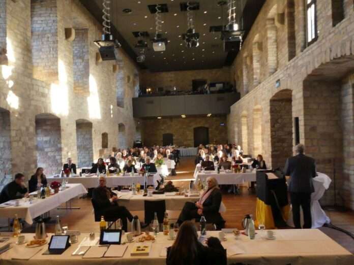 Hambacher-Schloss-Festsaal_12-2022_kl