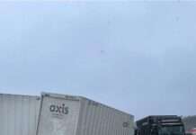 Unfall mit mehreren Fahrzeugen sorgt für Sperrung der Autobahn