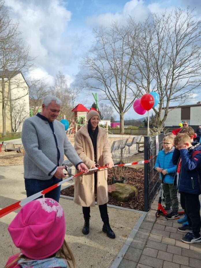 Spielplatzeröffnung Hallesche Straße (8)