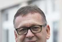 Moderne Konzepte in der Knieendoprothetik: Navigation, Robotik und AktivFit-Programm