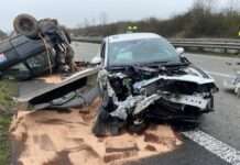 Nach Auffahrunfall Pkw überschlagen