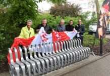 Erste ACO-Guss-Bänke stehen an Ort und Stelle