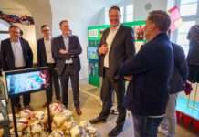 Ausstellung zeigt Fußballtradition des Landes