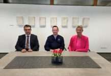 Air Force Kommandeur Paul D. Moga war im Rathaus zu Gast