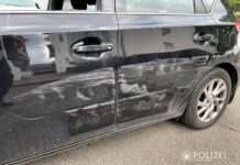 Zwischen Autos durchgequetscht – Zeugen gesucht!