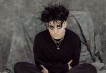 NIKRA • LOWKNOX, Kammgarn