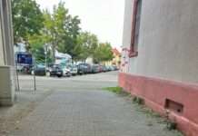 Wenn der Straßenpoller bei der Durchfahrt stört… Zeugen gesucht!