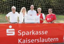 Sparkasse sponsert Photovoltaik-Anlage der TSG mit 5.000 Euro