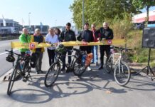 Neuer Radweg an der Pariser Straße eingeweiht