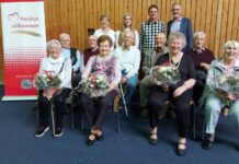 Heitere Stunden – Sparkasse Kaiserslautern lädt Seniorinnen und Senioren zum bunten Nachmittag ein