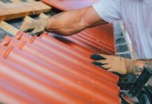 Die Löhne für die Jobs auf den Dächern in Kaiserslautern sollen um 8 Prozent nach oben klettern