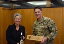 OB tauschte sich mit US-Kommandeur aus