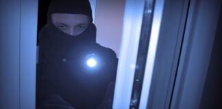 In Baucontainer eingebrochen – Zeugen gesucht!