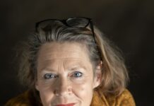 Musikalische Lesung mit Hannelore Bähr und Katrin Lerchbacher: Ein Abend über Vergänglichkeit in der Friedenskapelle Kaiserslautern